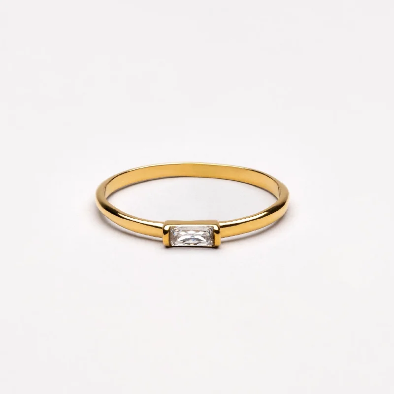 Dainty Diamond Ring